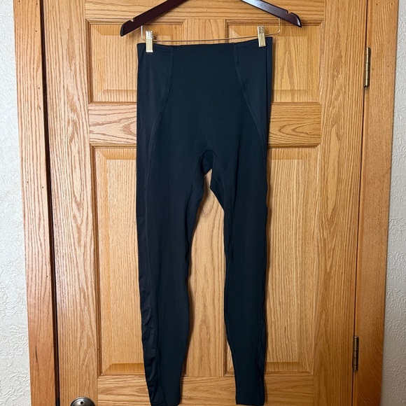 lululemon athletica Black Leggings - Picture 2 of 5
